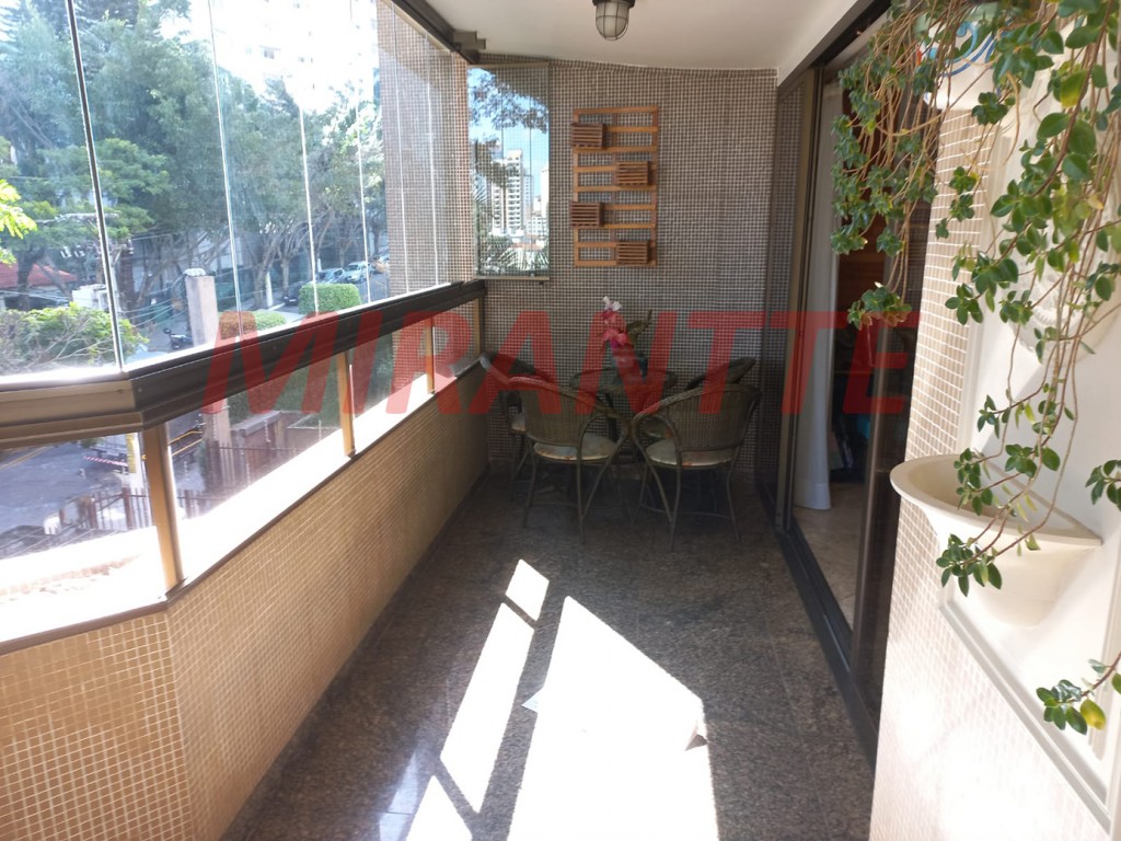 Apartamento de 190m² com 3 quartos em Água Fria