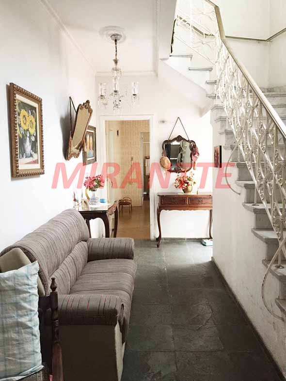 Sobrado de 335m² com 3 quartos em Santana