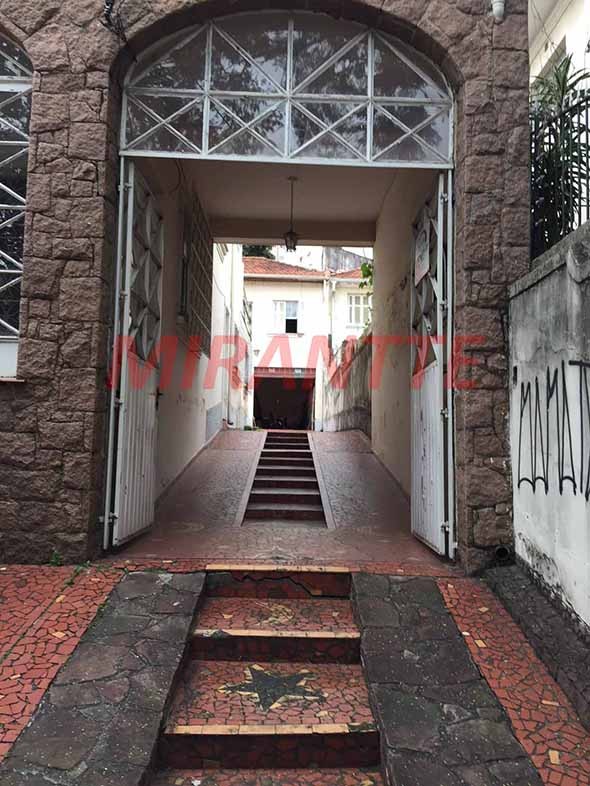 Sobrado de 335m² com 3 quartos em Santana
