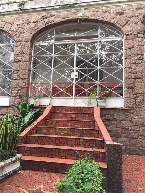 Sobrado de 335m² com 3 quartos em Santana