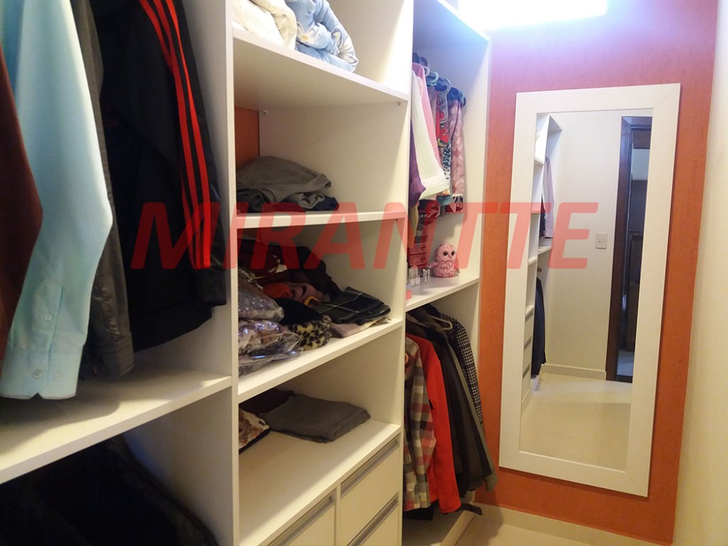 Sobrado de 270m² com 3 quartos em Vila Nova Mazzei