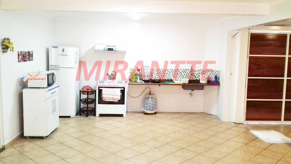 Sobrado de 400m² com 4 quartos em Jardim Guapíra
