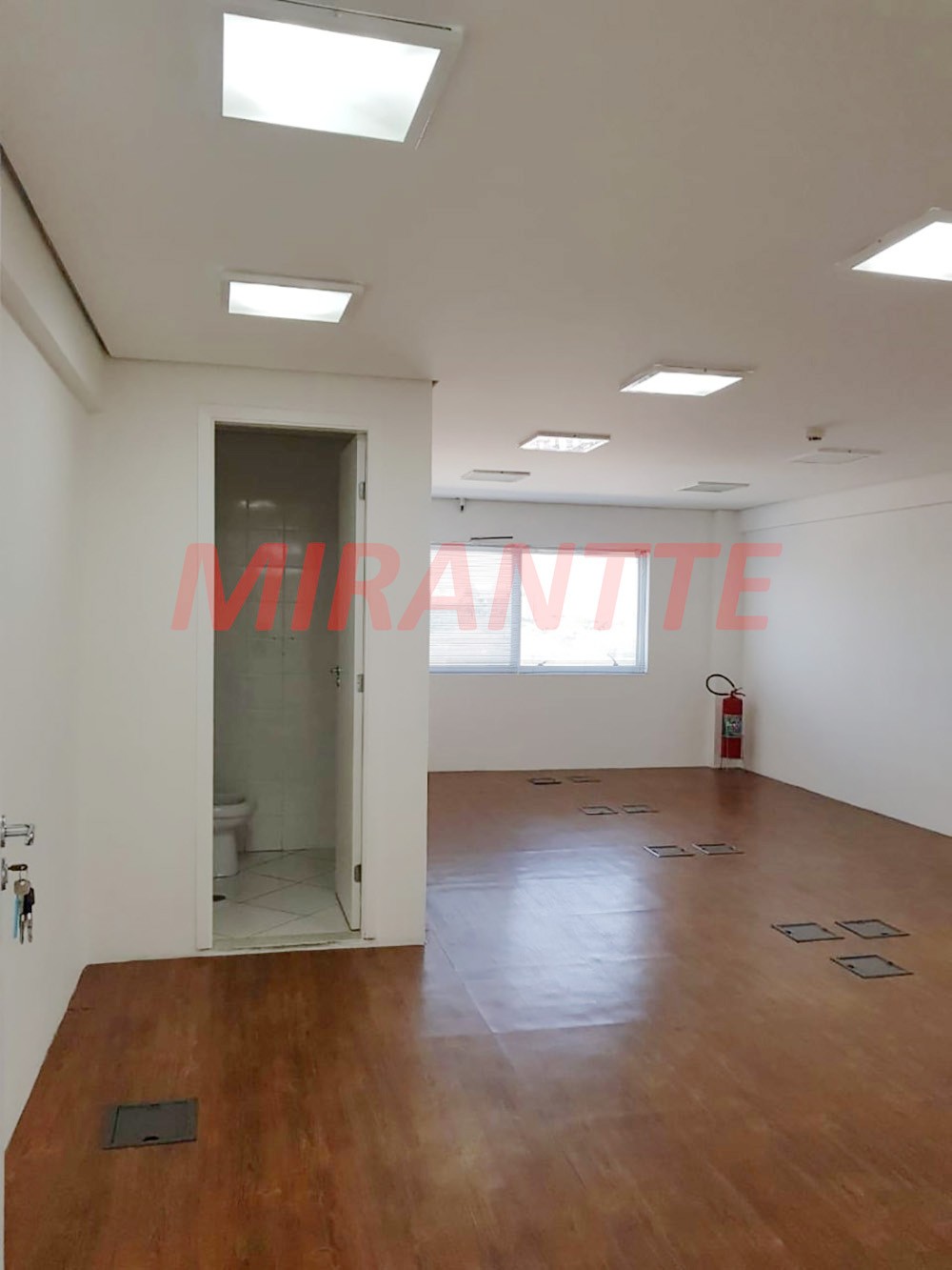 Comercial de 42m² em Santana