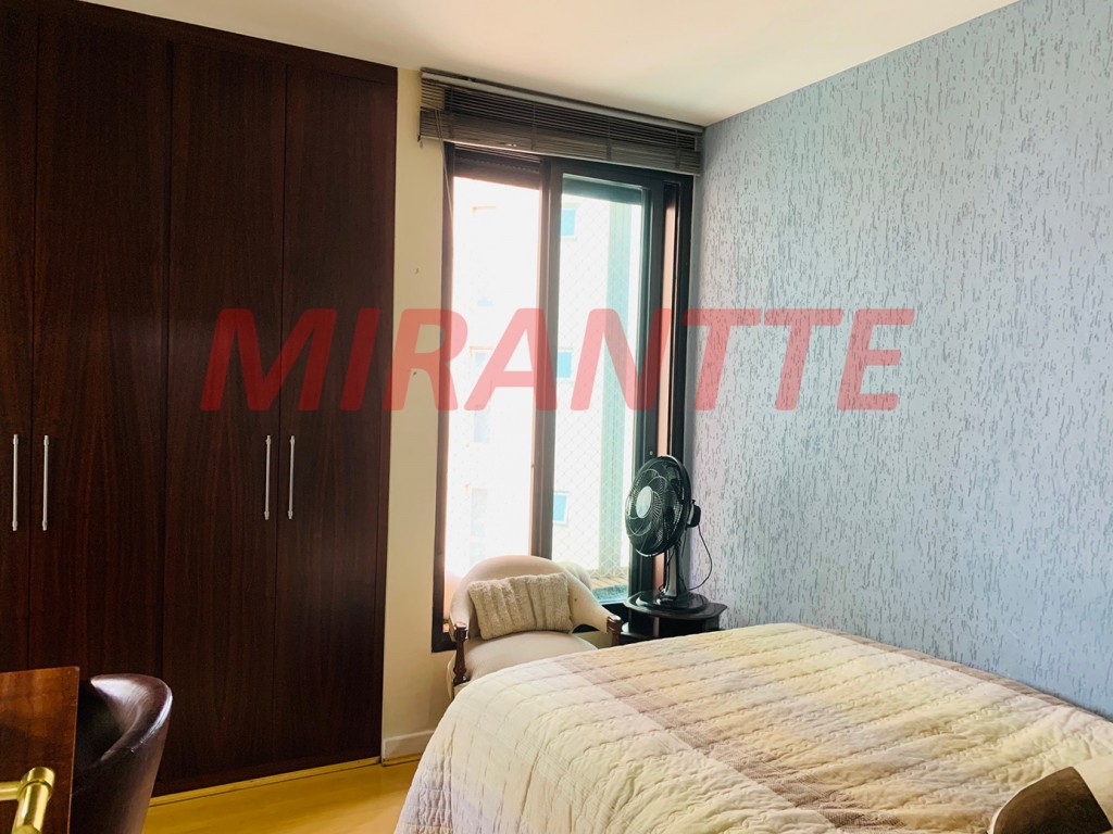 Apartamento de 230m² com 4 quartos em Santana