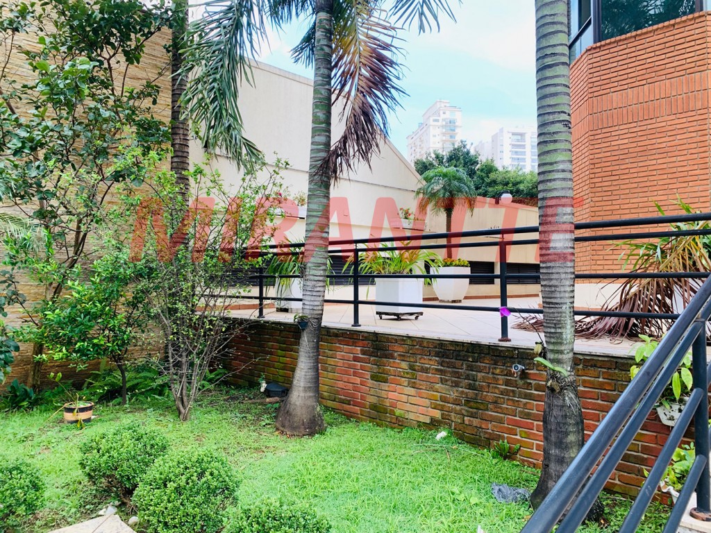 Apartamento de 230m² com 4 quartos em Santana