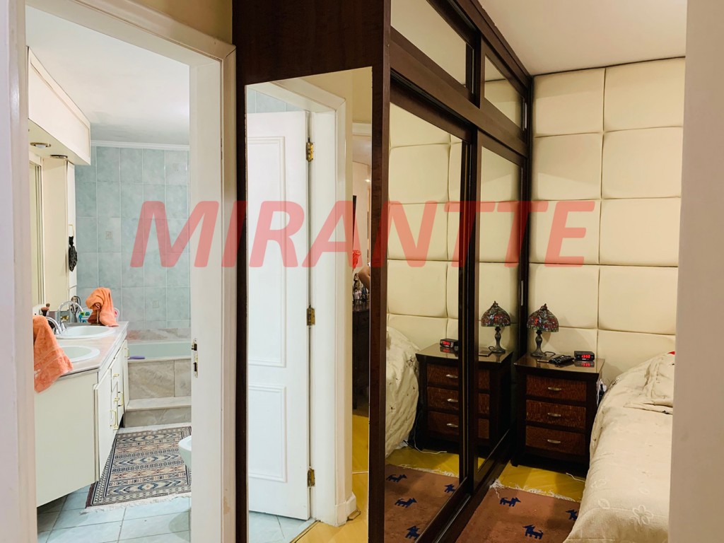 Apartamento de 230m² com 4 quartos em Santana