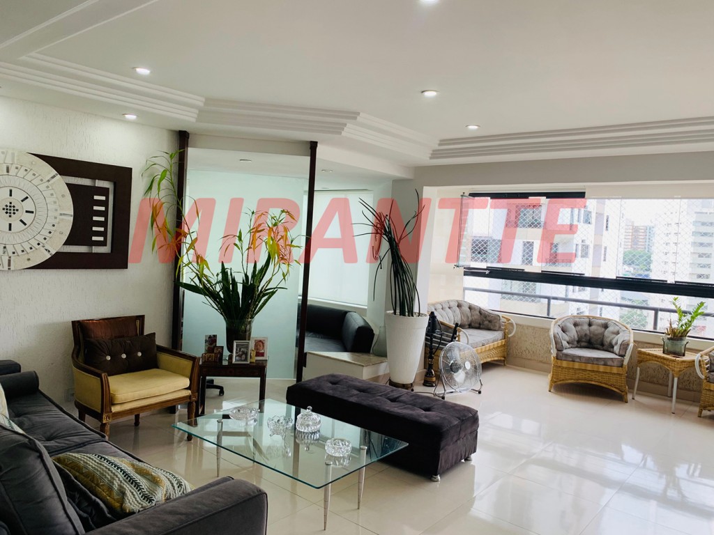 Apartamento de 230m² com 4 quartos em Santana