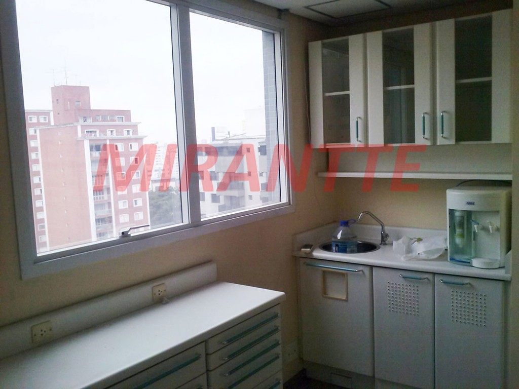 Comercial de 40m² em Água Fria