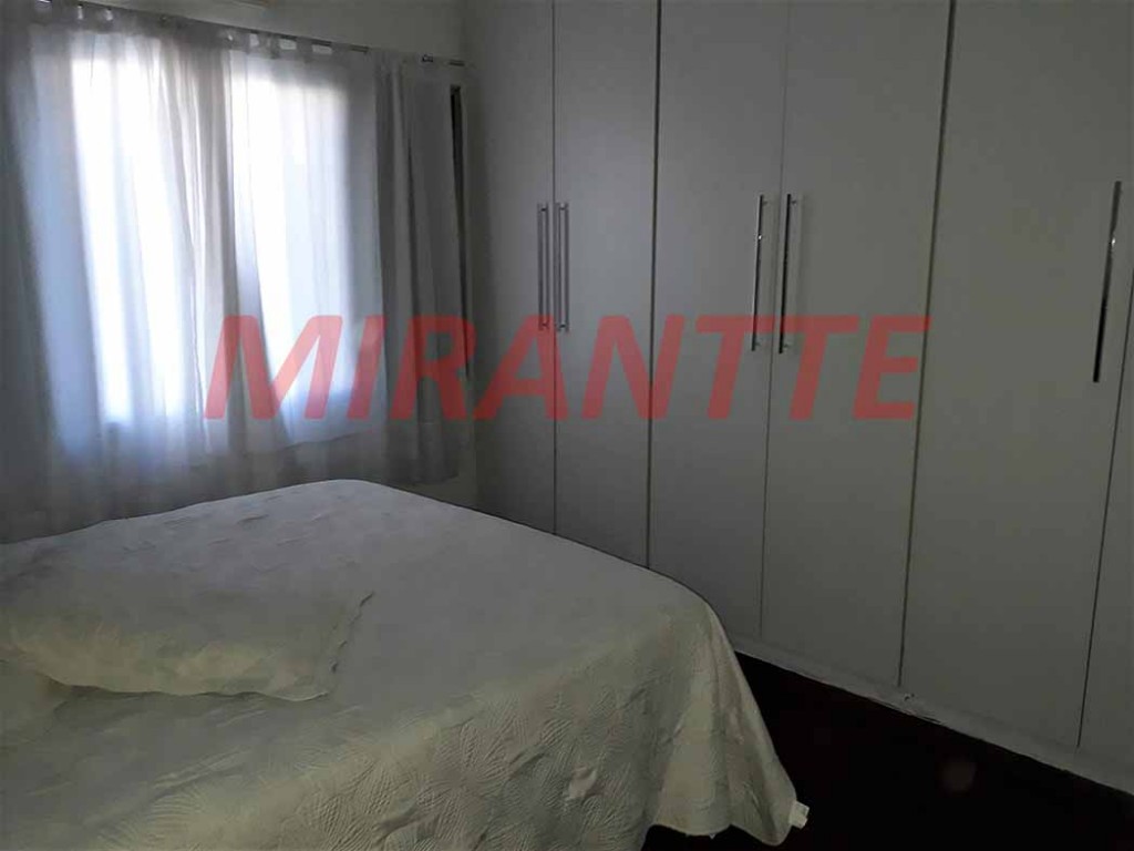 Casa terrea de 266m² com 4 quartos em Vila Sabrina