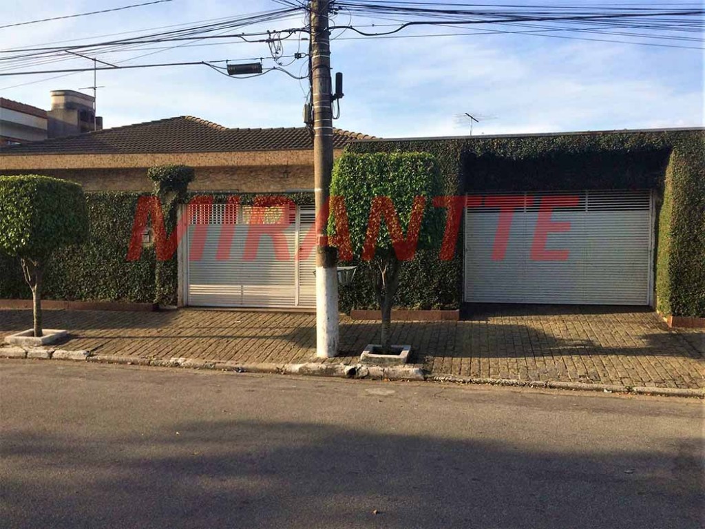 Casa terrea de 266m² com 4 quartos em Vila Sabrina