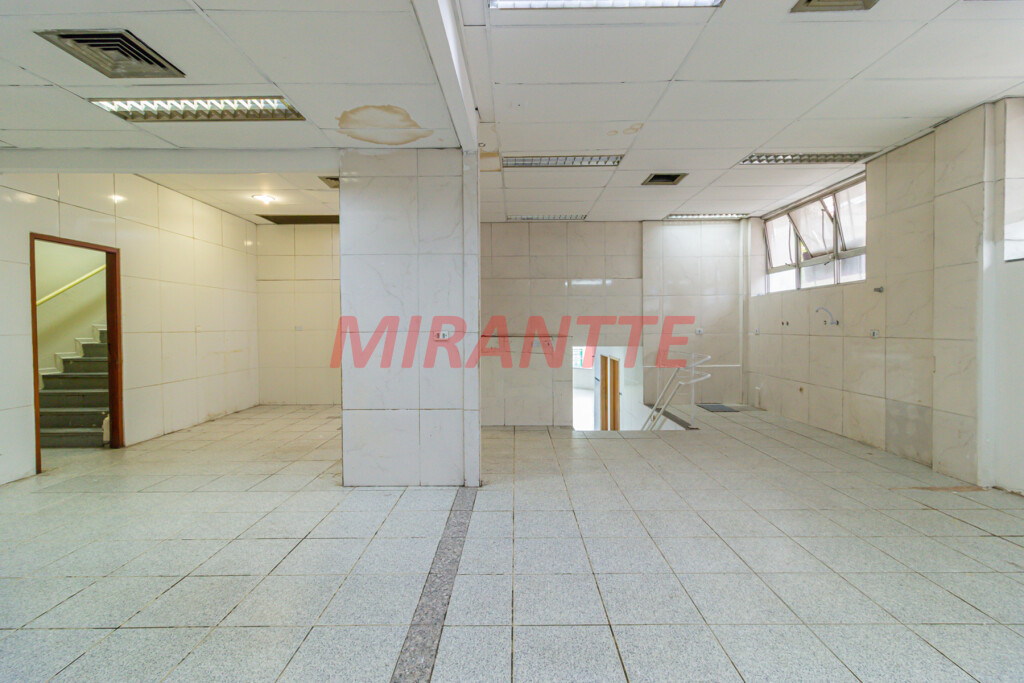 Comercial de 310m² em Casa Verde