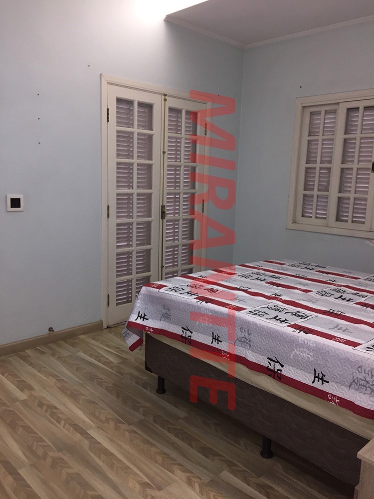 Sobrado de 180m² com 2 quartos em Santa Teresinha