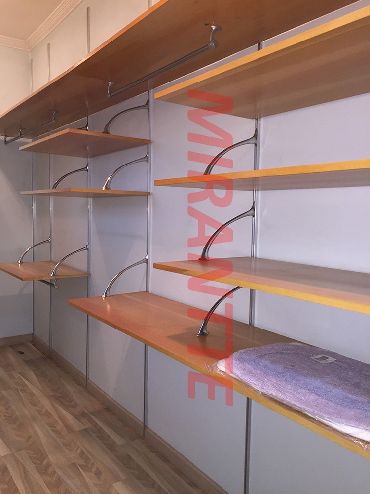 Sobrado de 180m² com 2 quartos em Santa Teresinha