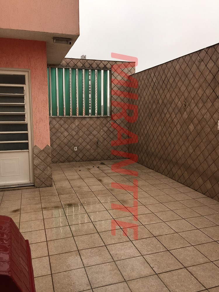 Sobrado de 180m² com 2 quartos em Santa Teresinha