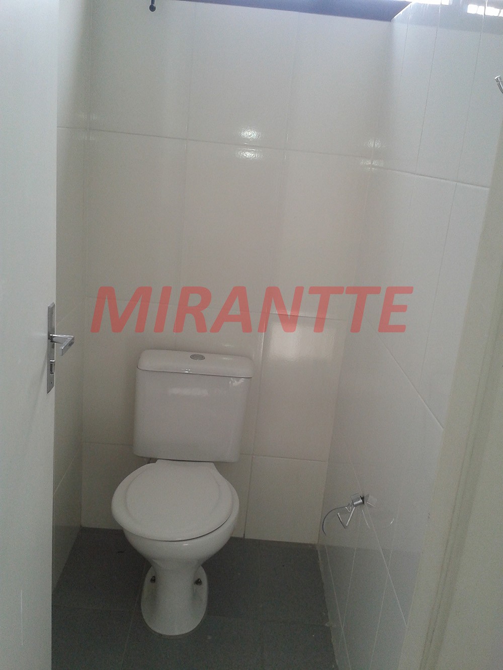 Comercial de 120m² em Santana