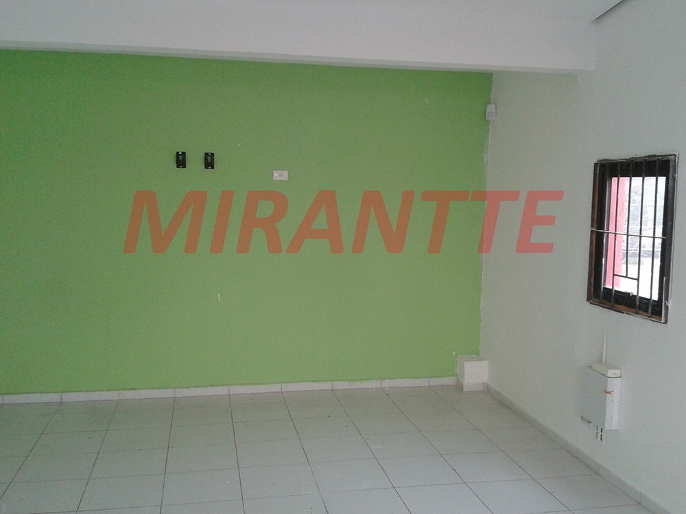 Comercial de 120m² em Santana