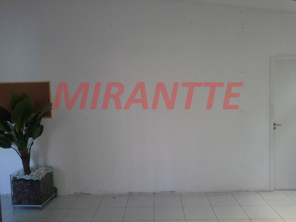 Comercial de 120m² em Santana