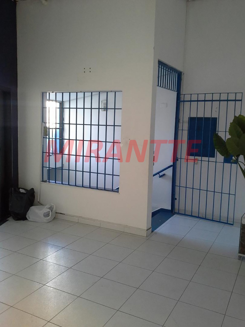 Comercial de 120m² em Santana