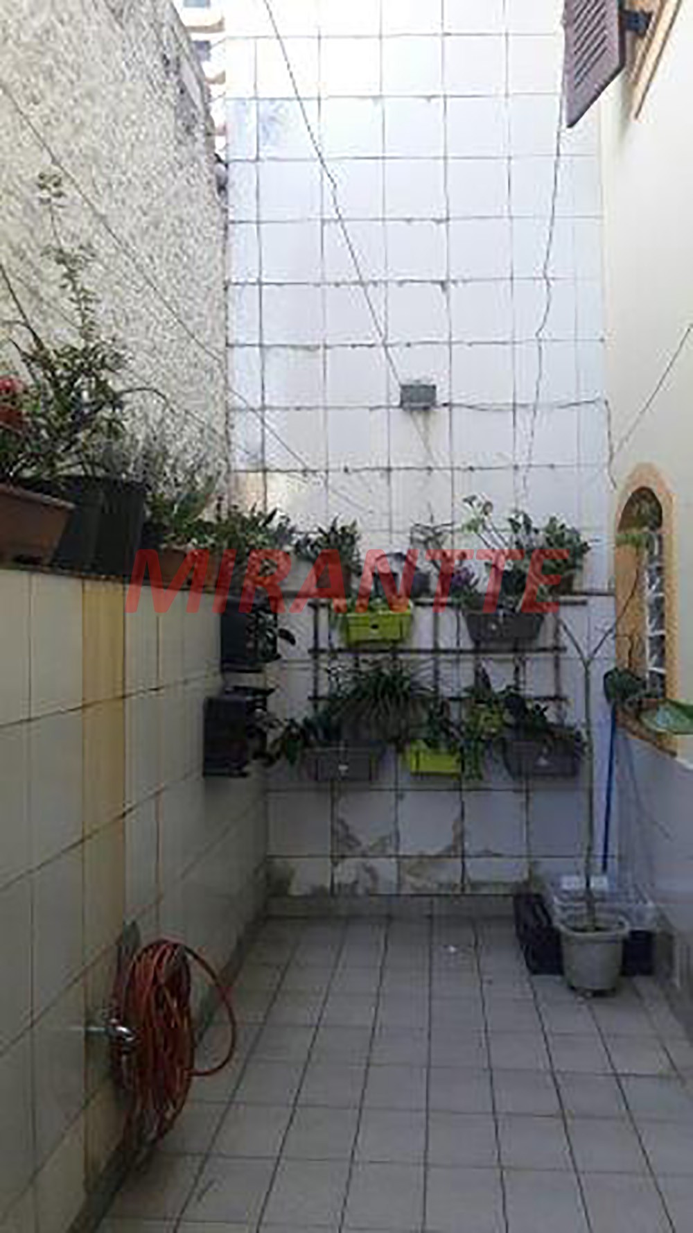 Sobrado de 139m² com 3 quartos em Vila Ester