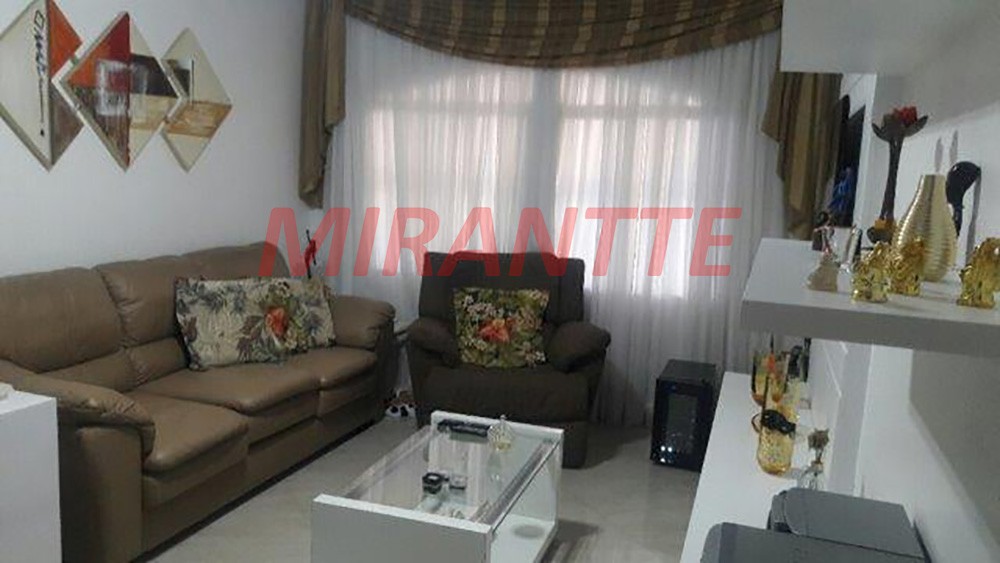 Sobrado de 139m² com 3 quartos em Vila Ester