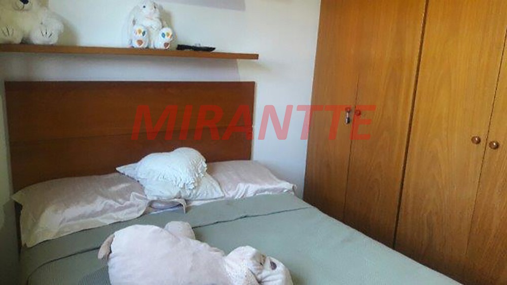 Sobrado de 139m² com 3 quartos em Vila Ester