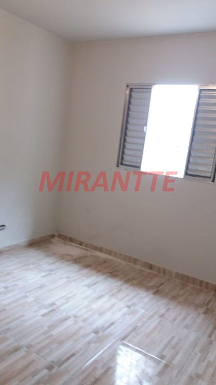 Casa terrea de 110m² com 2 quartos em Parque Casa De Pedra