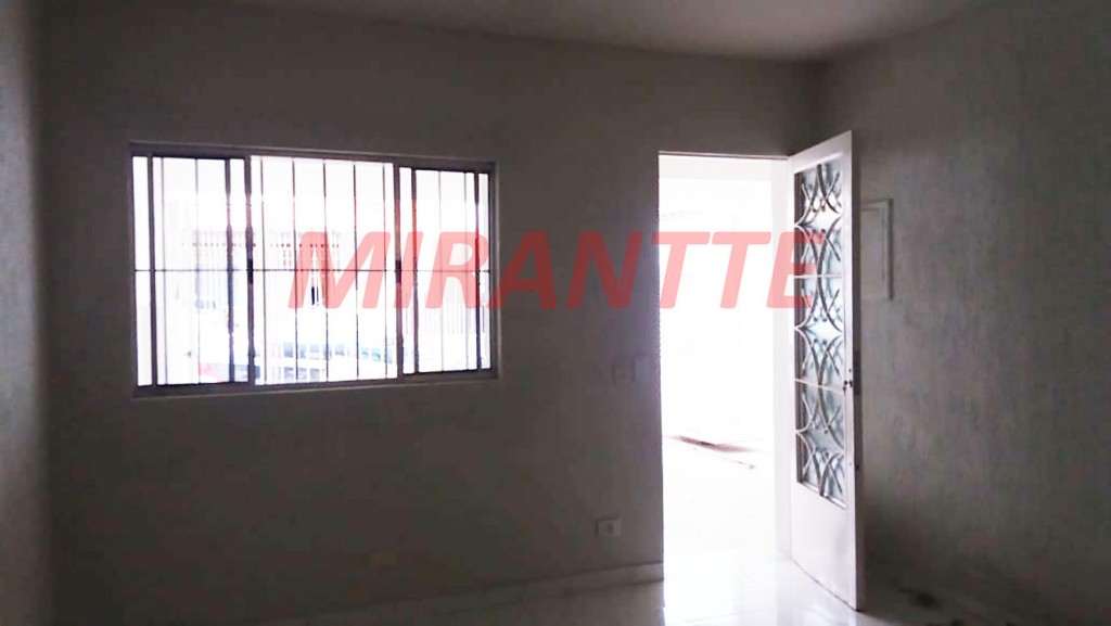 Casa terrea de 110m² com 2 quartos em Parque Casa De Pedra