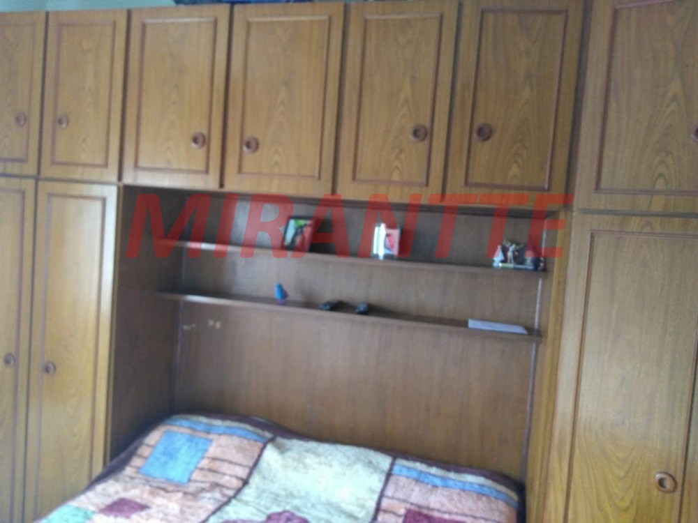 Apartamento de 71m² com 2 quartos em Santa Teresinha