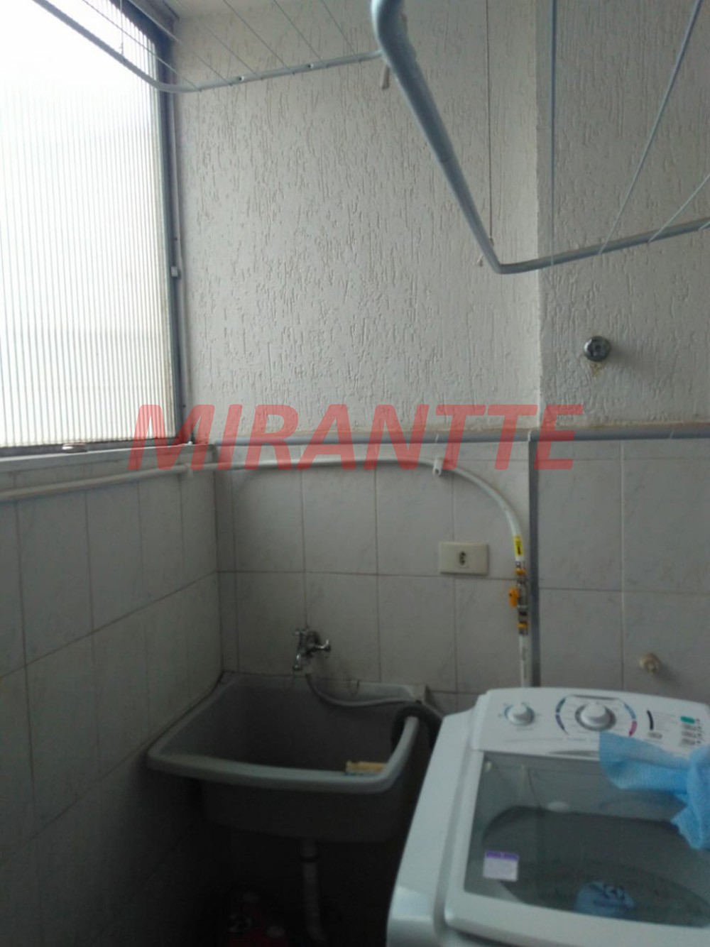 Apartamento de 71m² com 2 quartos em Santa Teresinha