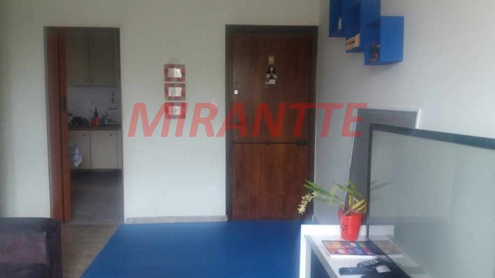Apartamento de 71m² com 2 quartos em Santa Teresinha