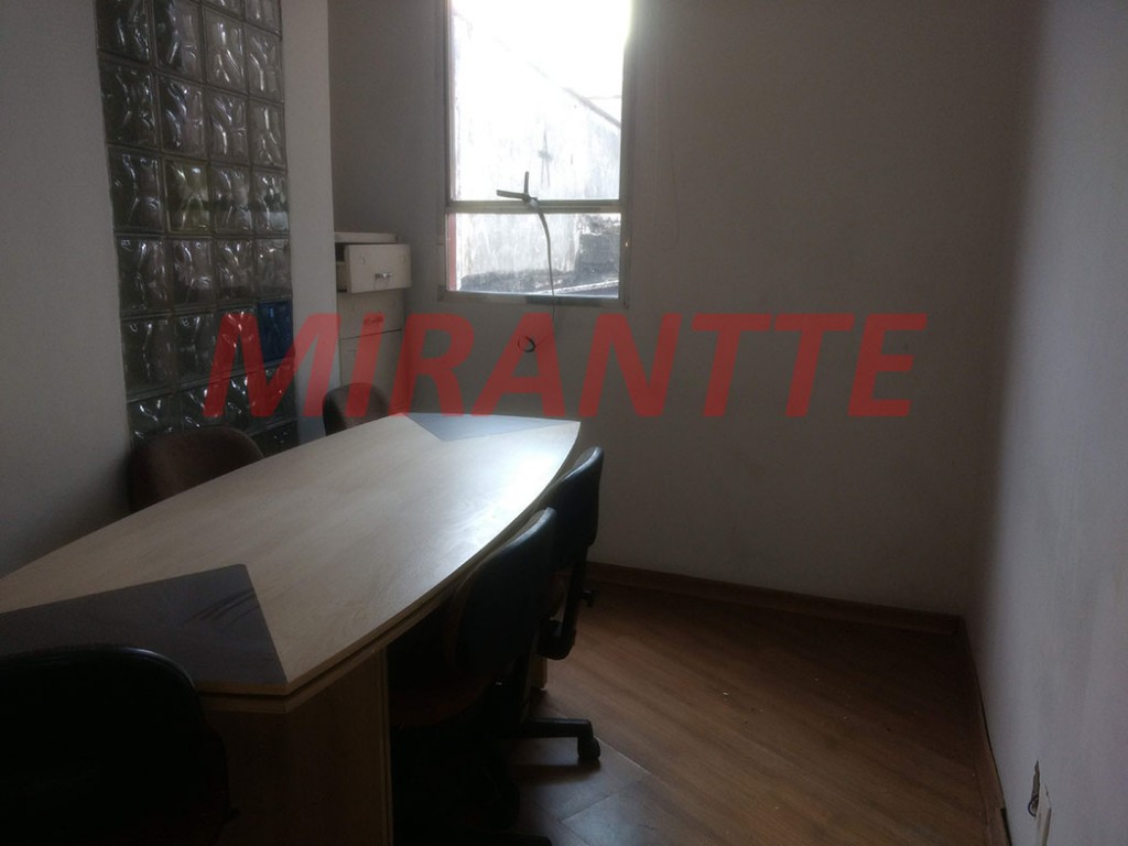 Comercial de 92m² em Santana