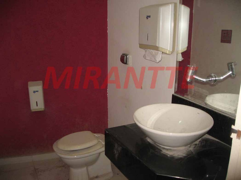 Comercial de 110m² em Santana