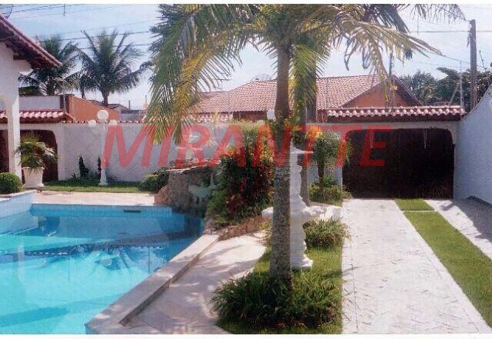 Casa terrea de 181m² com 3 quartos em Mosteiro – Centro