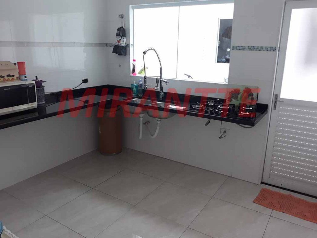 Sobrado de 100m² com 3 quartos em Jardim Tremembé