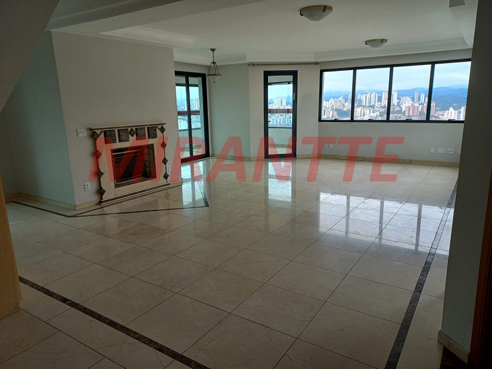 Cobertura de 500m² com 4 quartos em Água Fria
