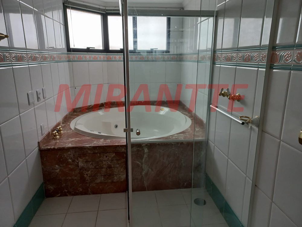 Cobertura de 500m² com 4 quartos em Água Fria