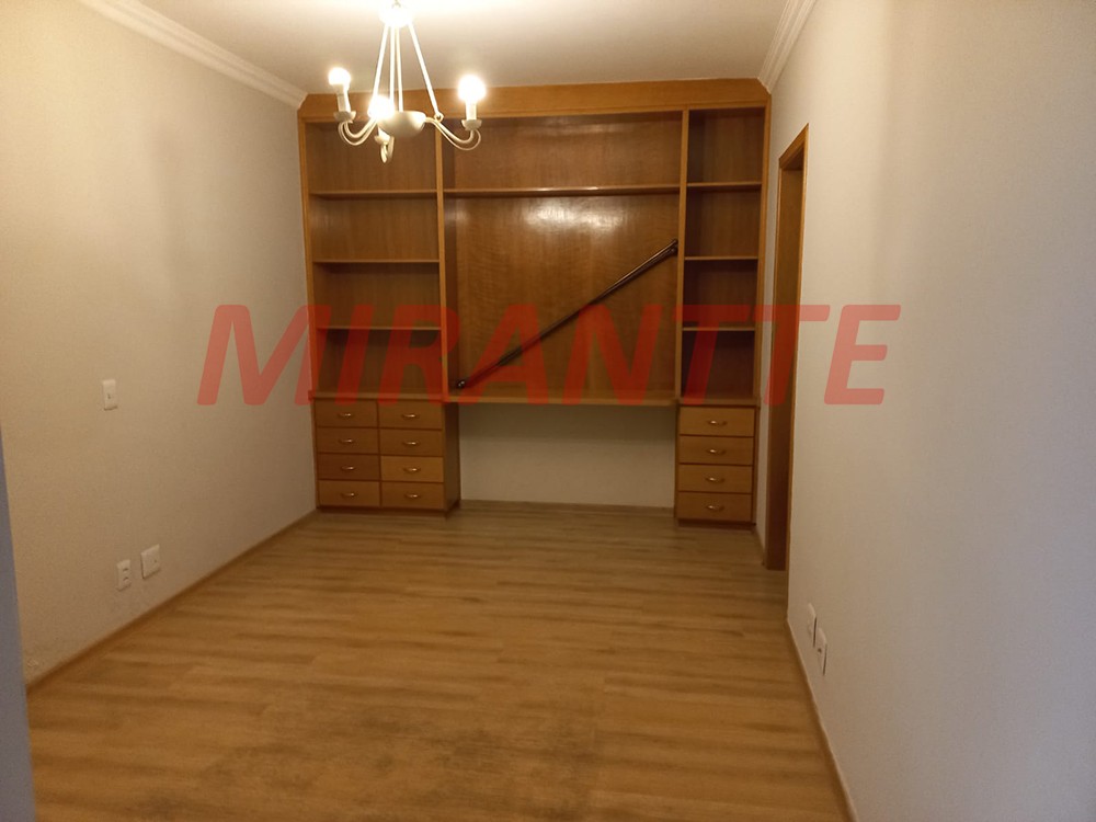 Cobertura de 500m² com 4 quartos em Água Fria