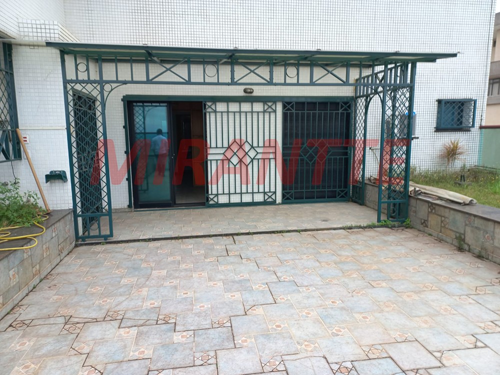 Cobertura de 500m² com 4 quartos em Água Fria
