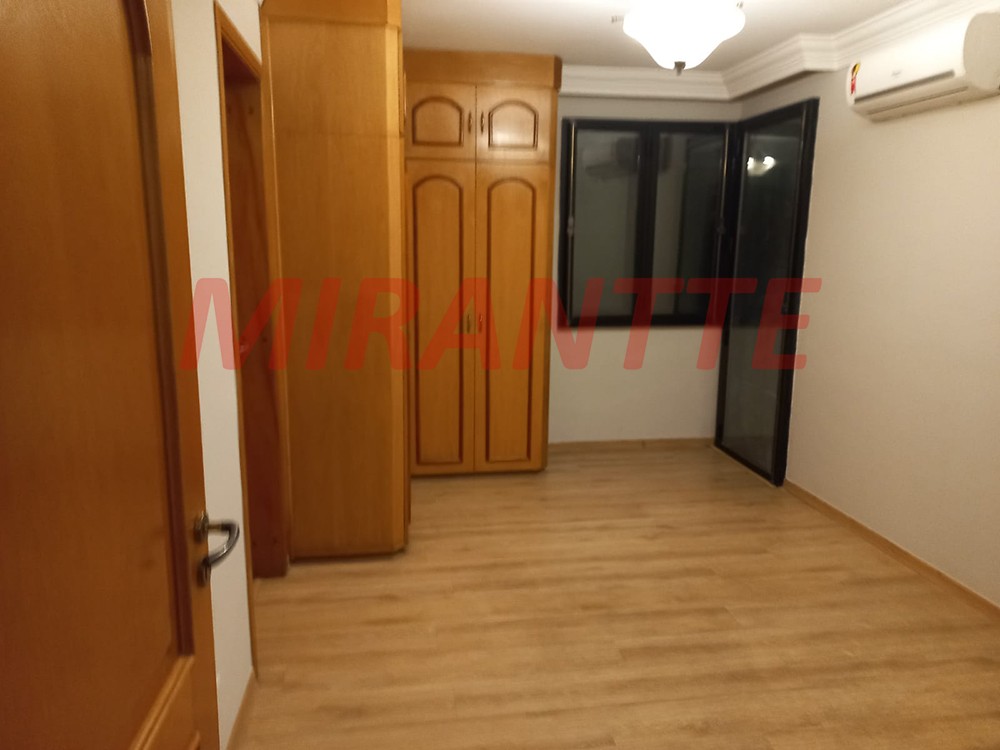 Cobertura de 500m² com 4 quartos em Água Fria