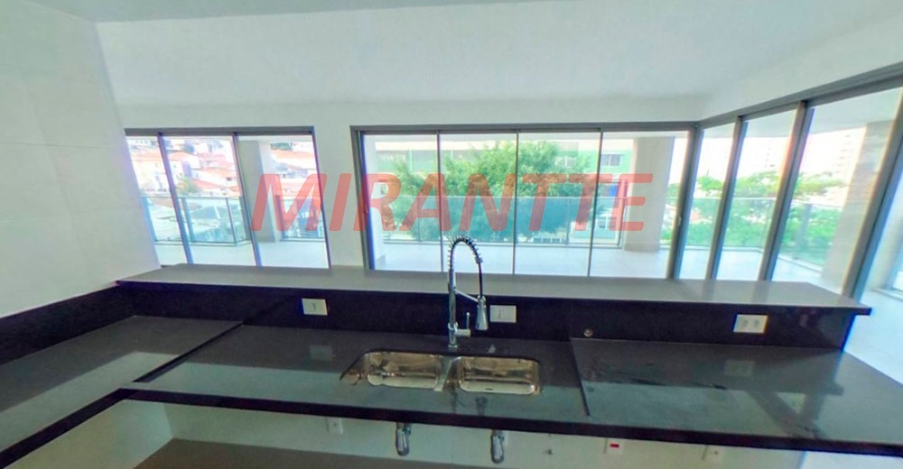 Apartamento de 2018m² com 4 quartos em Santana