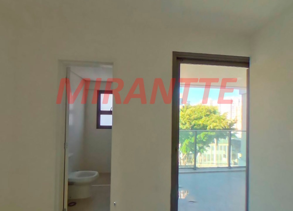 Apartamento de 2018m² com 4 quartos em Santana
