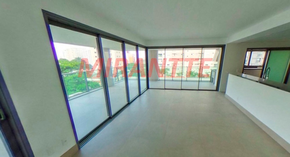 Apartamento de 2018m² com 4 quartos em Santana