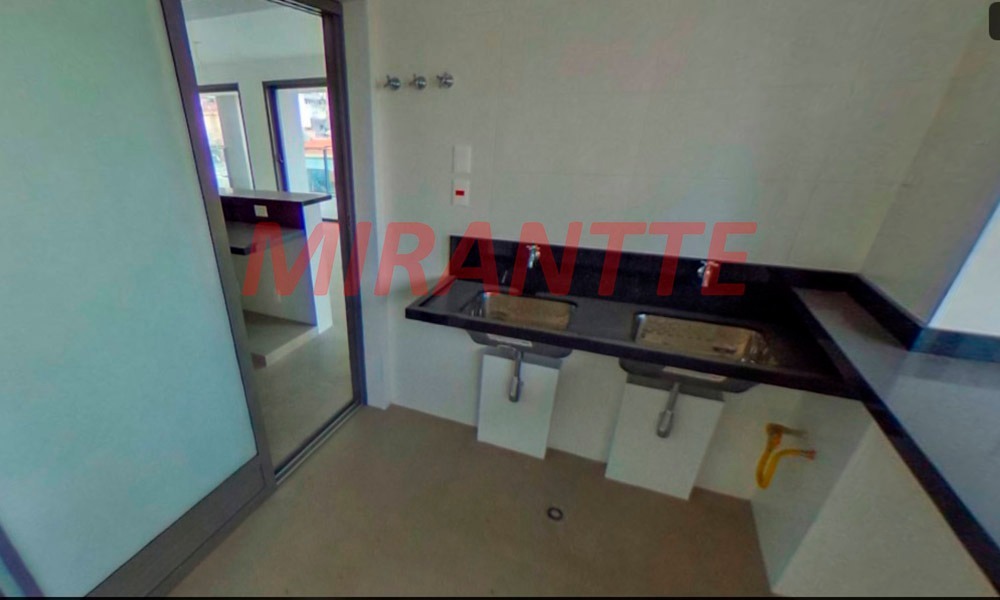 Apartamento de 2018m² com 4 quartos em Santana
