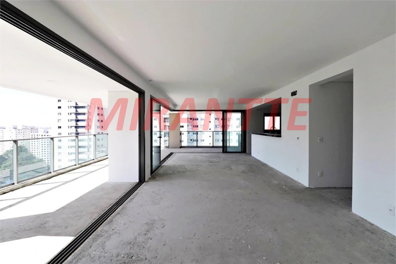 Apartamento de 255m² com 4 quartos em Santana