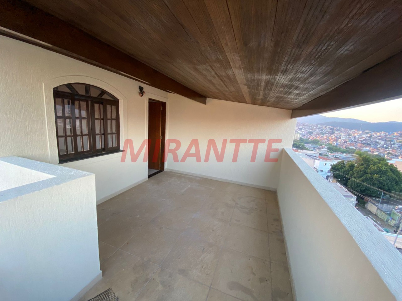 Sobrado de 158m² com 3 quartos em Vila Continental