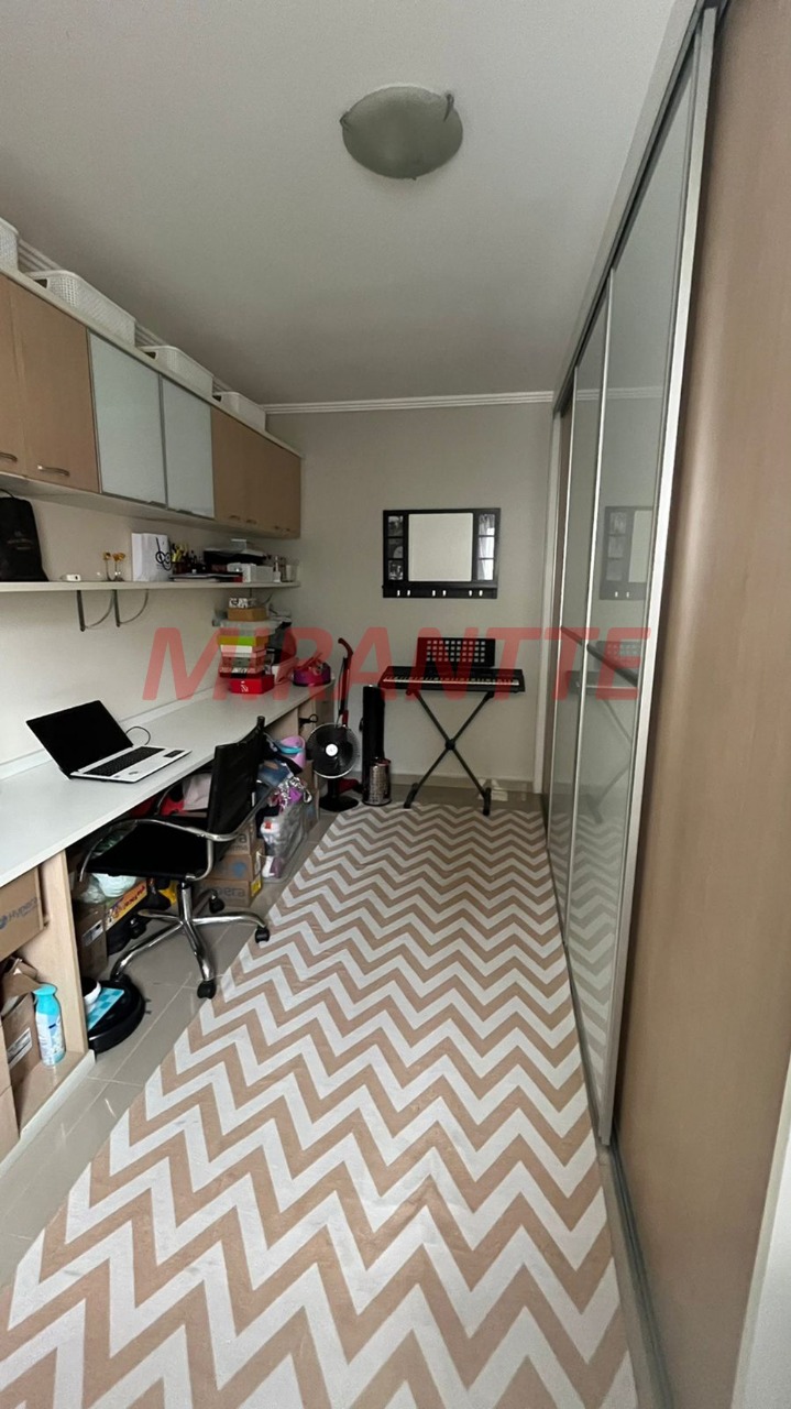 Sobrado de 123m² com 3 quartos em Vila Nivi