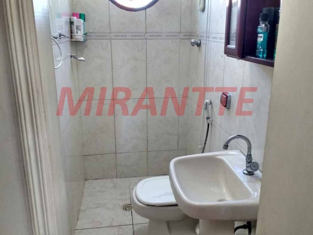 Sobrado com 2 quartos em Jardim Santa Maria