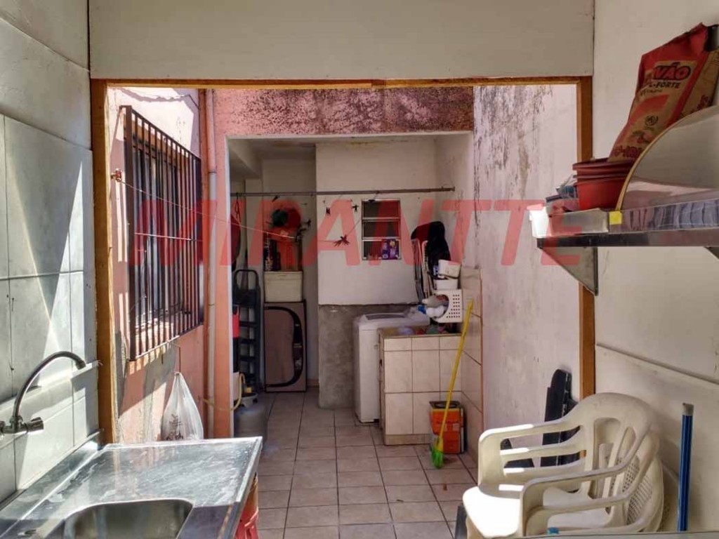 Sobrado com 2 quartos em Jardim Santa Maria