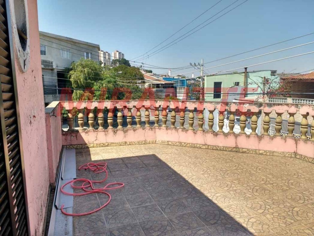 Sobrado com 2 quartos em Jardim Santa Maria