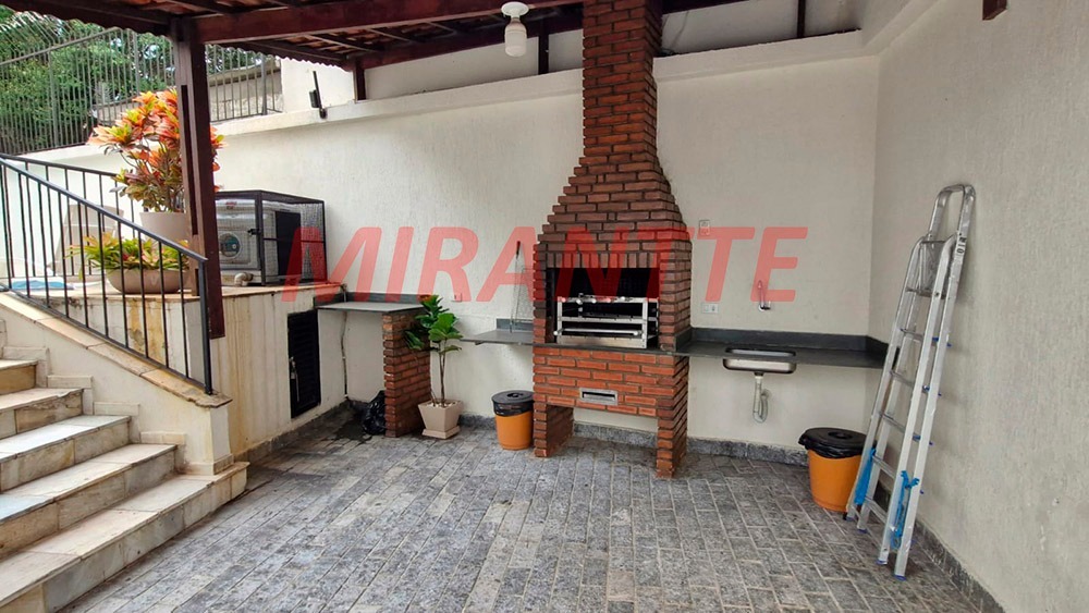 Cobertura de 221m² com 4 quartos em Água Fria